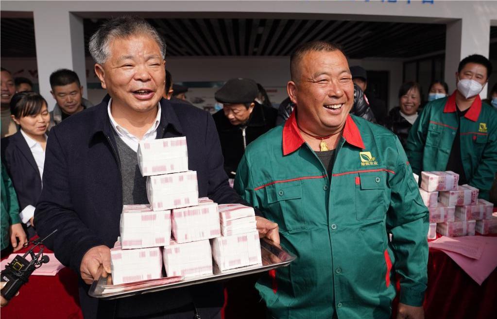 新春走基層 | 700多萬元！江西種糧大戶又給農民發年終獎了