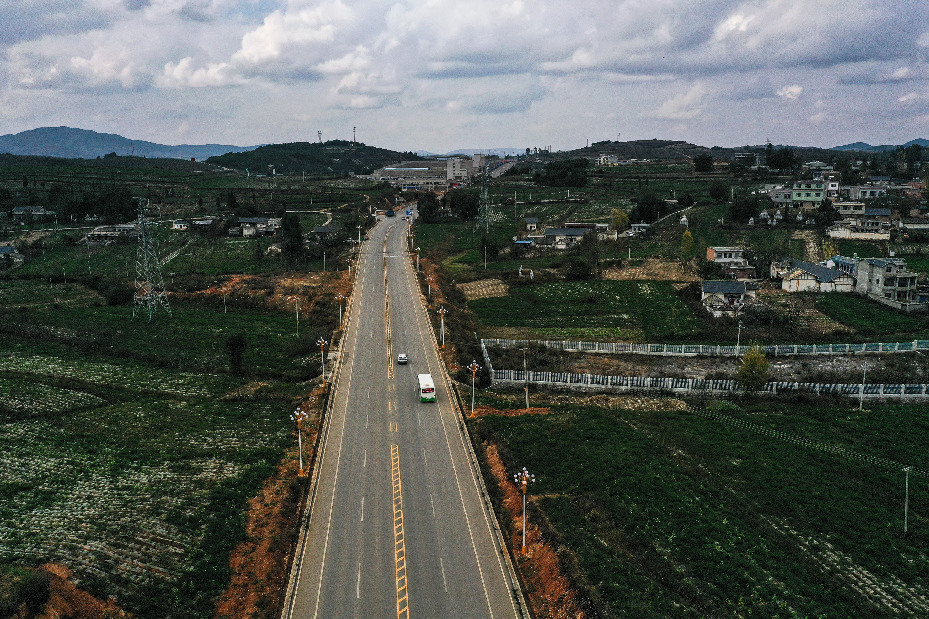 虧損、空跑、難運轉　城鄉公交“暢”跑需邁幾道坎？